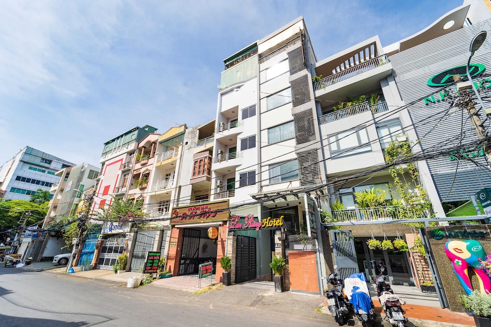 Dancenter Near Hanh Hospital Formerly Lan Rung, District 10 Ho Chi Minh, Ho-Chi-Minh