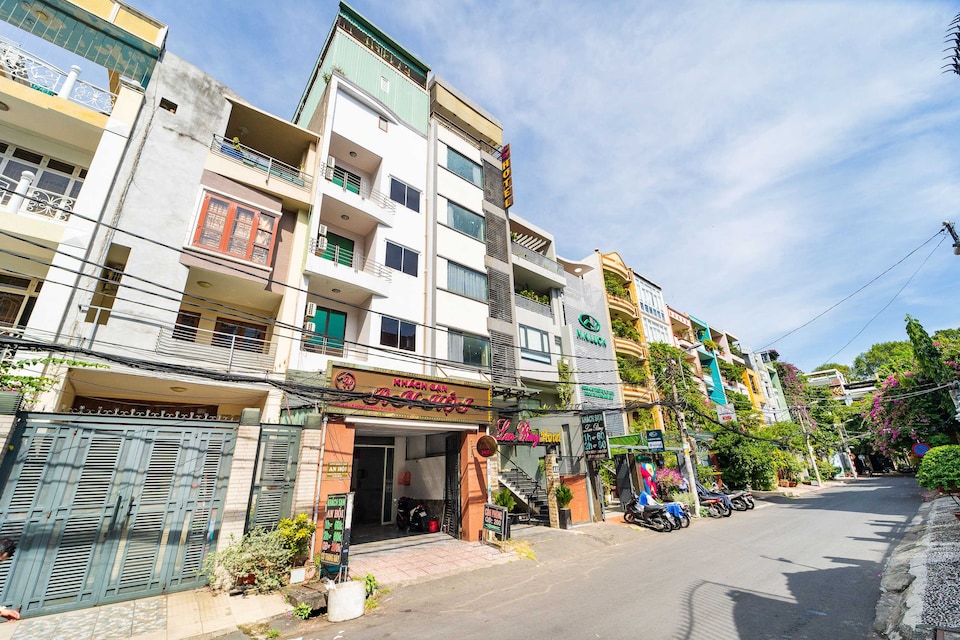 Dancenter Near Hanh Hospital Formerly Lan Rung, District 10 Ho Chi Minh, Ho-Chi-Minh