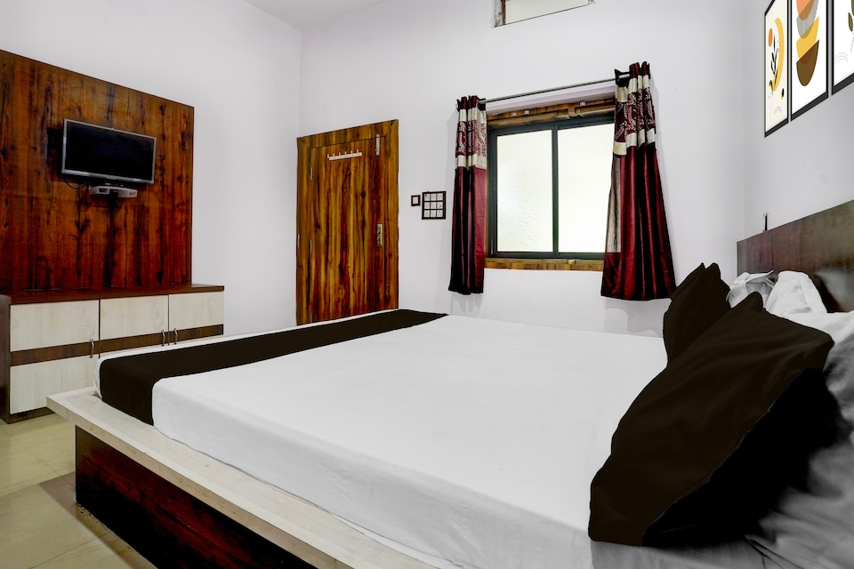 Hotel O Pushkar And Restaurant , Bilaspur, Bilaspur