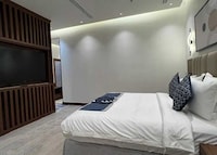 Sunday Luxury Central formerly Anan hotel 