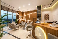 Sunday Luxury Central formerly Anan hotel 