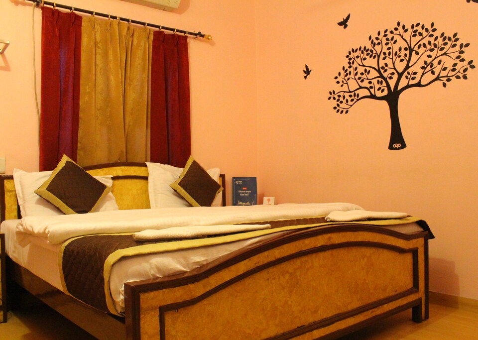 OYO 2248 near Khasa Kothi Circle, Sindhi Camp, Jaipur