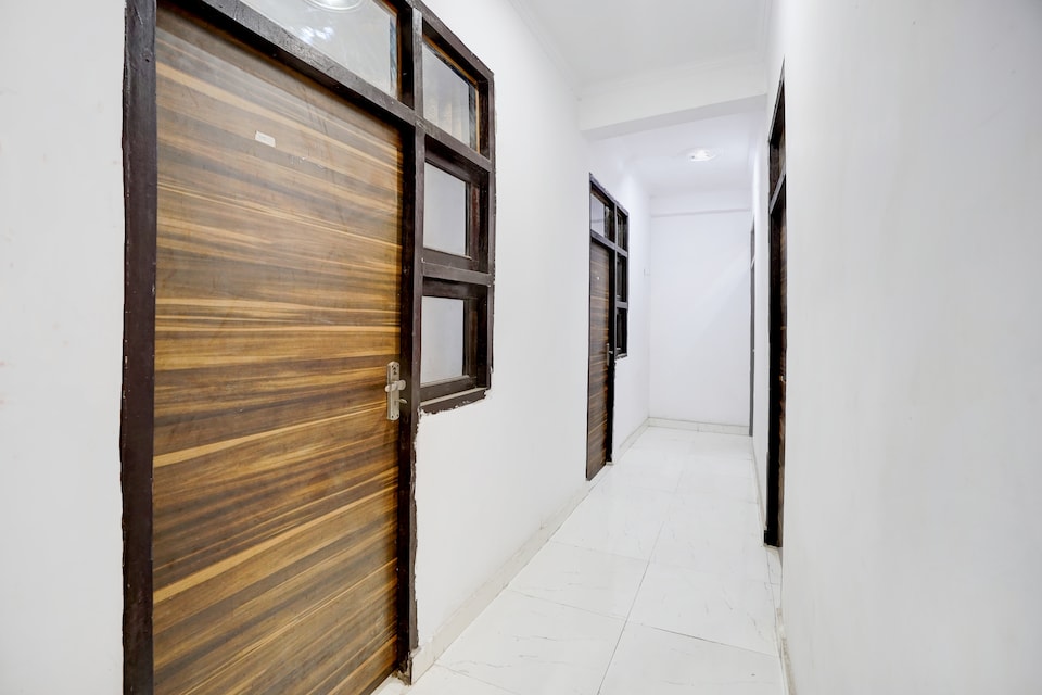 Hotel O MD Residency, Noida Industrial Area Mamura, Noida