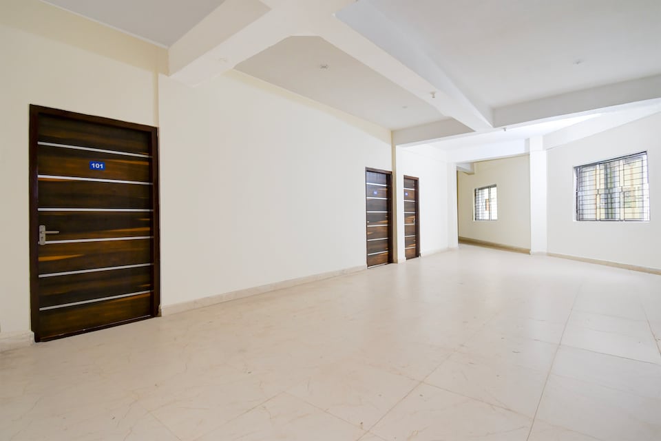OYO 834717 ROYAL IMPERIAL IN, Patia Bhubaneswar, Bhubaneswar