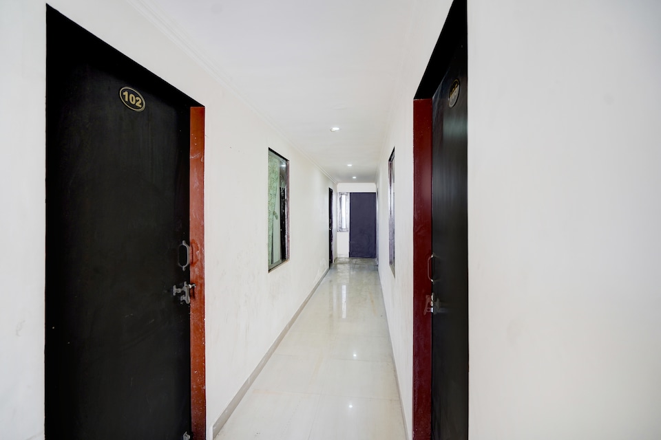 Hotel The Nikunj Grand, Jaipur Airport, Jaipur