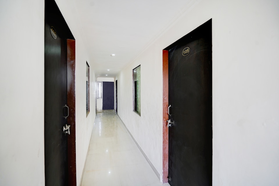 Hotel The Nikunj Grand, Jaipur Airport, Jaipur