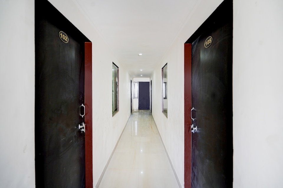 Hotel The Nikunj Grand, Jaipur Airport, Jaipur