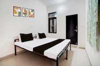 Hotel The Nikunj Grand