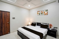 Super Townhouse Rajendra Nagar Main Road