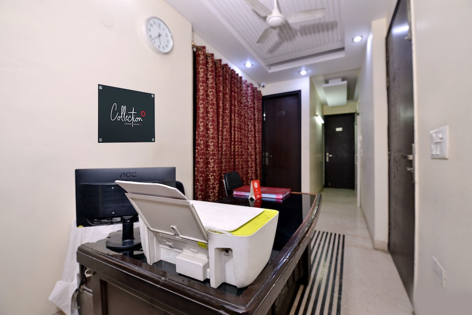 Super Collection O Lotus Bed & Breakfast, Greater Kailash Delhi, Delhi