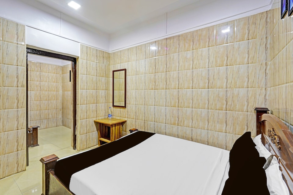 Hotel O 4 Seasonz Residency, Central Chennai, Chennai