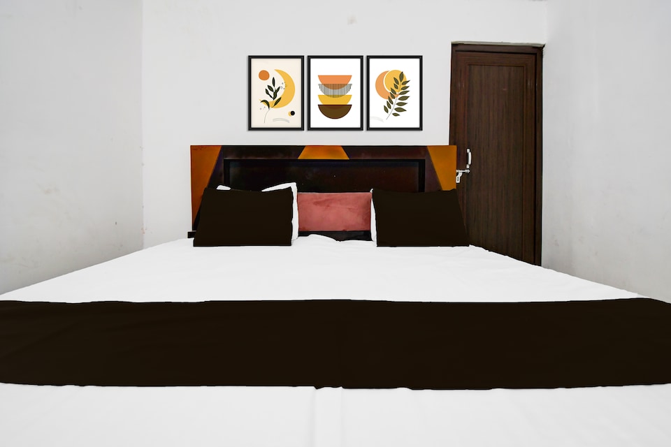 SPOT ON Hotel hansraj, Auraiya, Auraiya