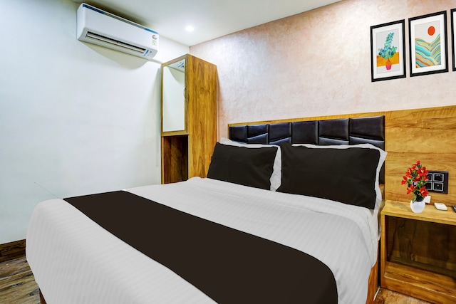 Super Hotel O Santacruz Railway Junction Formerly Kharsubway