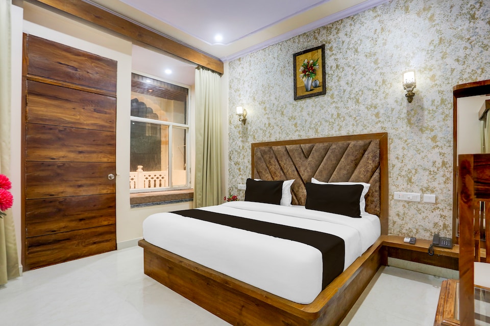 Super Townhouse OAK Jagatpura Formerly Narayan Vilas, Jaipur Airport, Jaipur