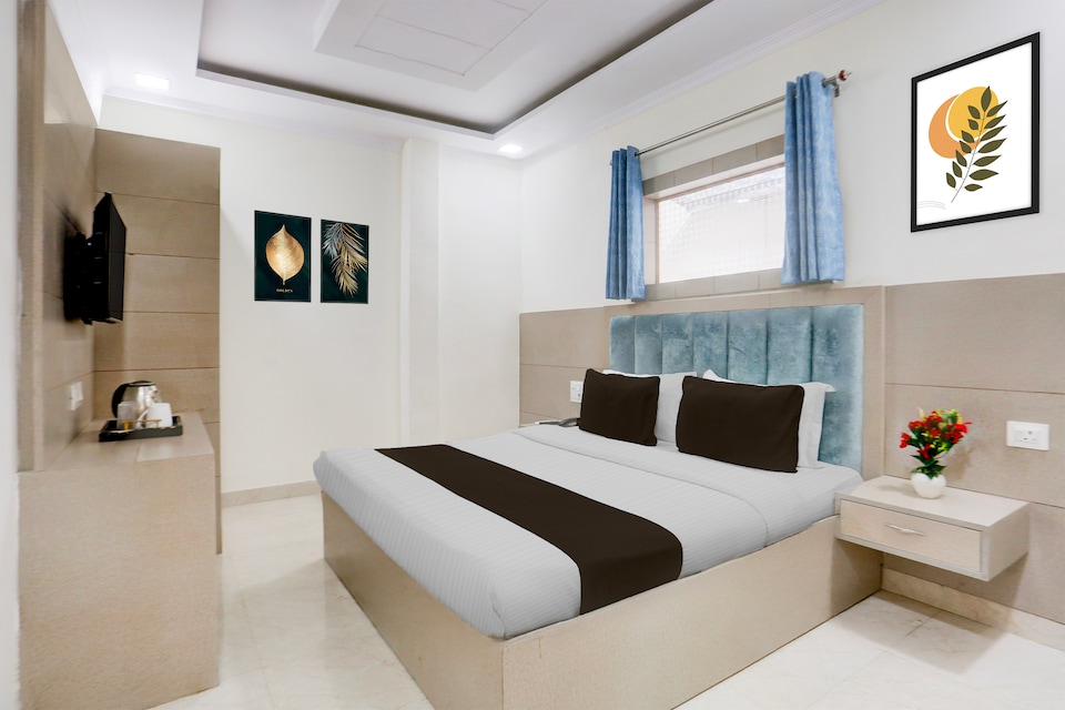 Super Hotel O Heera Nagar Formerly Cosy stay, Tikonia Haldwani, Haldwani