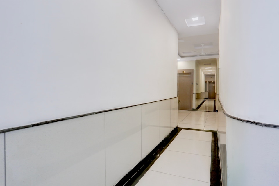 Hotel O Heera Nagar Formerly Cosy stay, Tikonia Haldwani, Haldwani