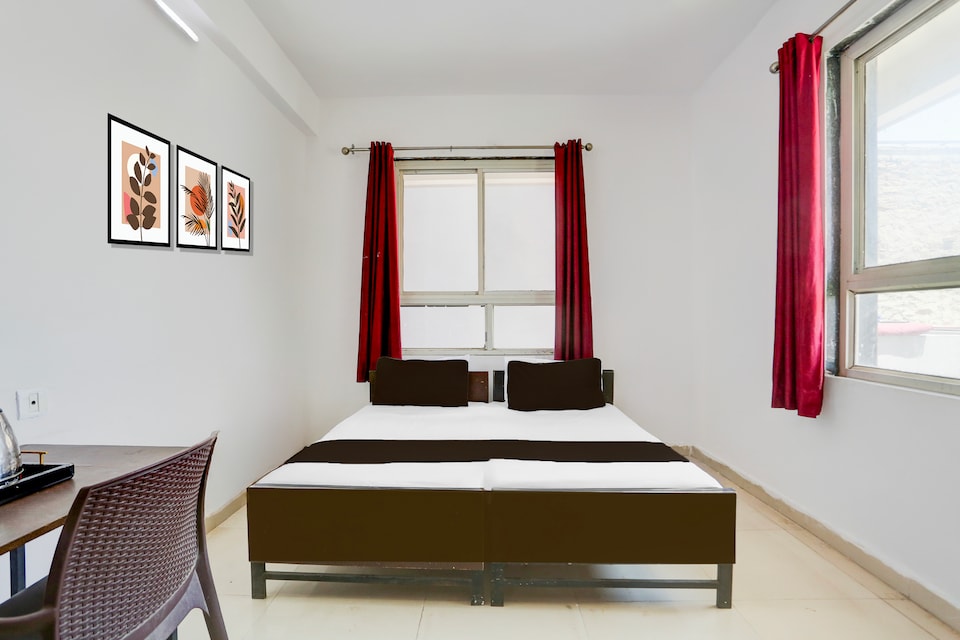 Hotel O Paradise , Kota, Kota