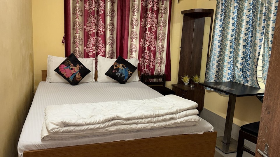 Hotel O Sector 4 Salt Lake Formerly Sunrise Inn, Salt Lake Kolkata, Kolkata