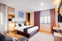 Townhouse Oak Batam near Grand Batam Mall formerly Lucky Star Hotel