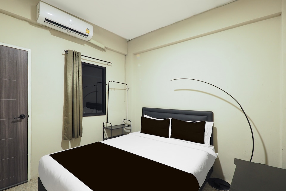 RQ Bangkok Huai Khwang by Collection O, Huai Khwang, Bangkok