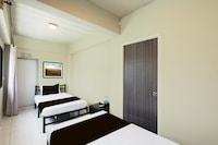 RQ Bangkok Huai Khwang by Collection O