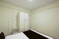 RQ Bangkok Huai Khwang by Collection O