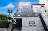 RQ Bangkok Huai Khwang by Collection O