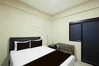 RQ Bangkok Huai Khwang by Collection O