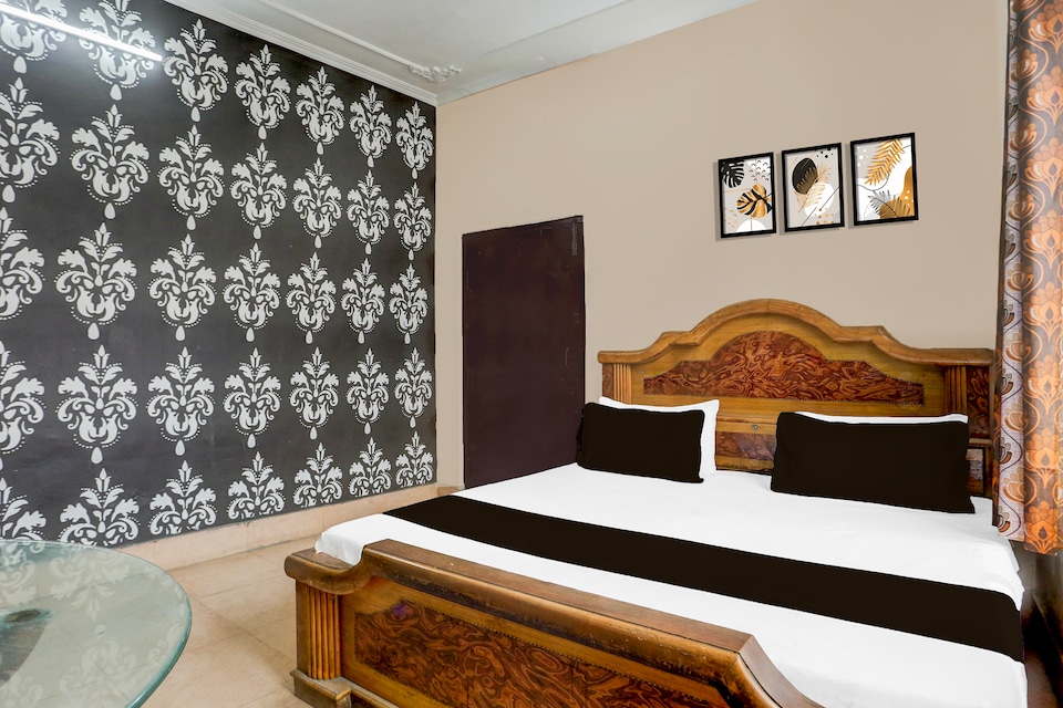 Hotel O Moonlight Guest House, Kichha, Rudrapur