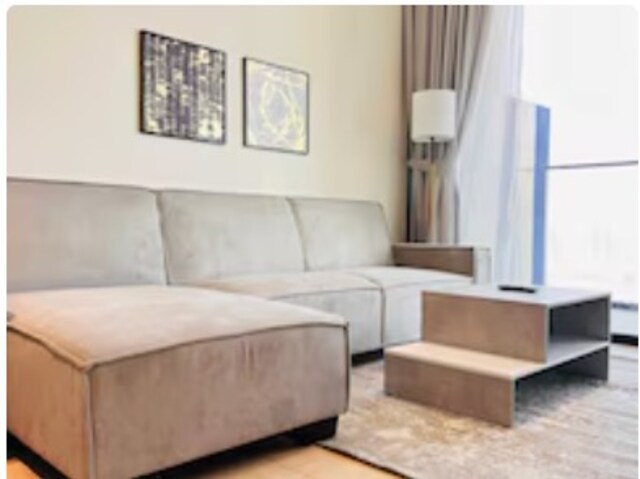 Dancenter Luxury 2 BR at Creek Side