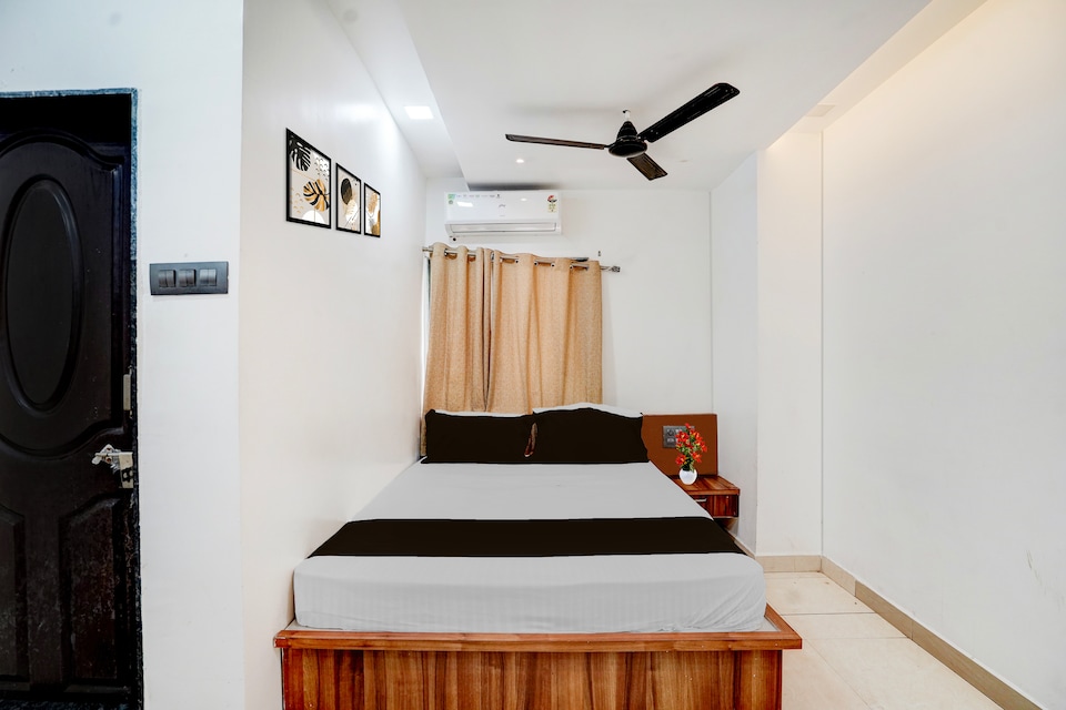 Hotel O Ashiyana Lodge , Wagholi Pune, Pune