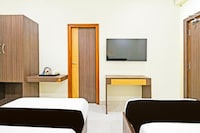 Townhouse Chandanagar Railway Station