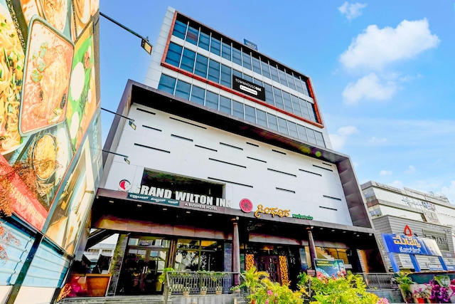 Collection O Bangalore Garudacharpalya Metro Station