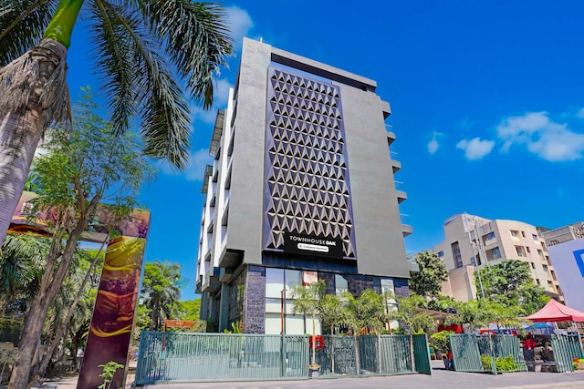 Townhouse Magarpatta City Formerly Emerald Guestimony