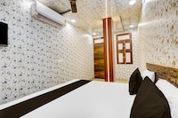 Hotel O Nangloi Residency