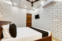 Hotel O Nangloi Residency