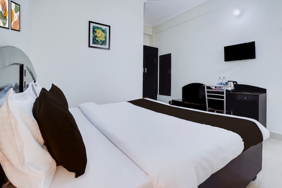 Super Hotel O Shimla Bypass Road ISBT Dehradun Formerly Benison Guest House, Dehradun ISBT, Dehradun