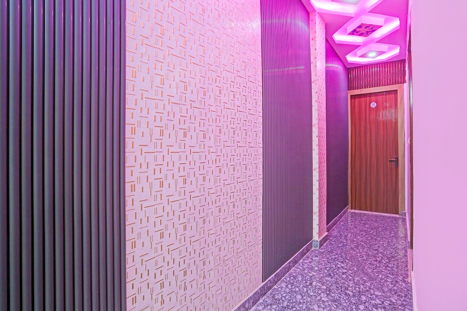 Hotel O Krishna, Anand Vihar Delhi, Delhi