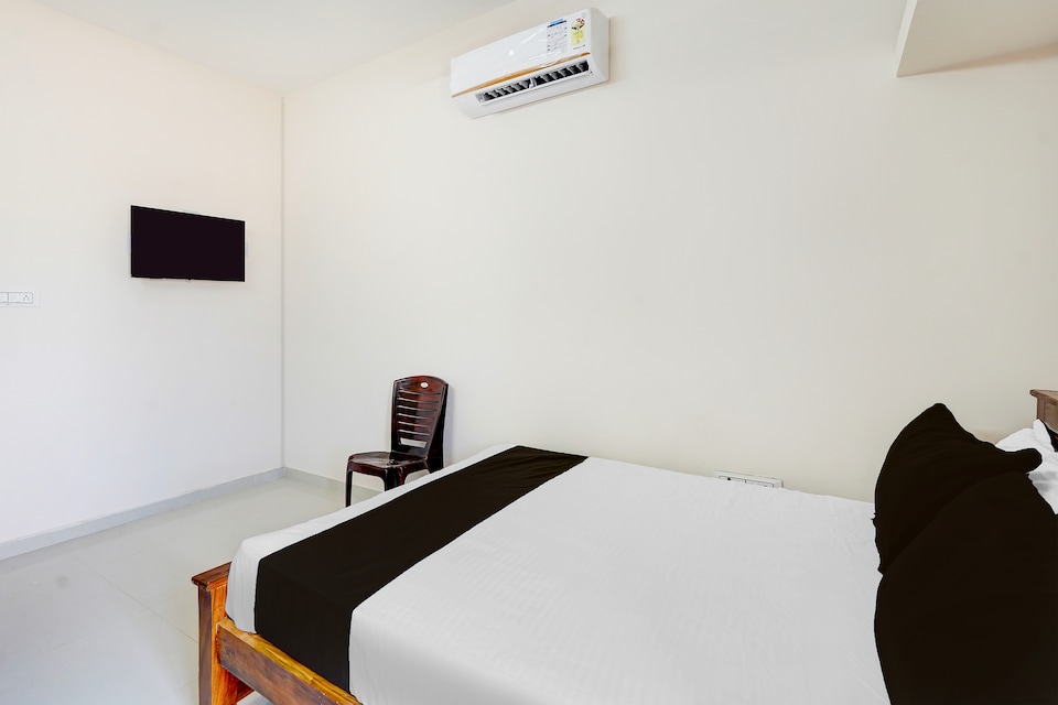 Super Collection O Sholinganallur Chennai Formerly Nimalan Residenc, OMR Chennai, Chennai