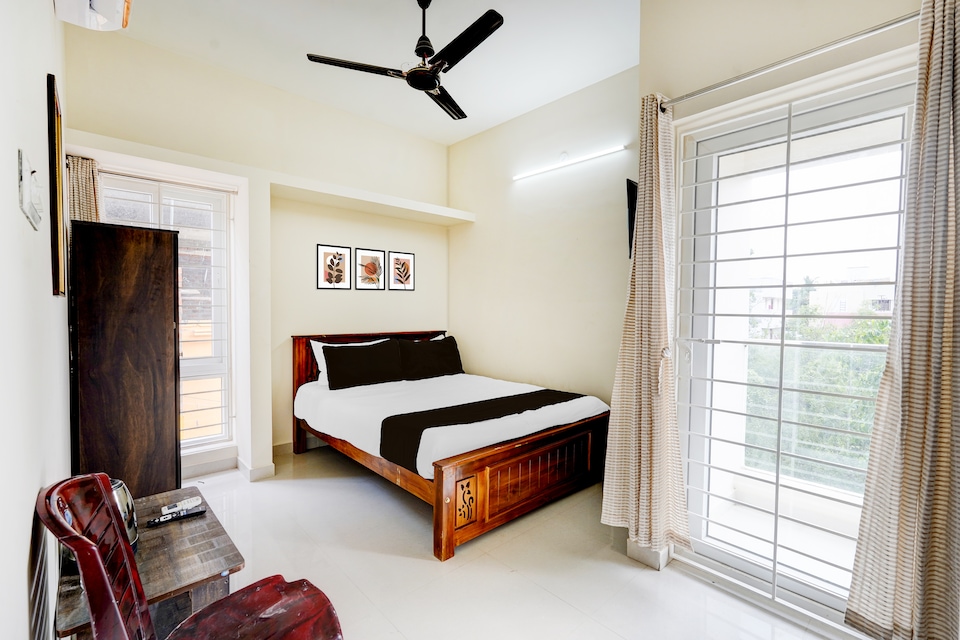 Collection O Sholinganallur Chennai Formerly Nimalan Residenc, OMR Chennai, Chennai