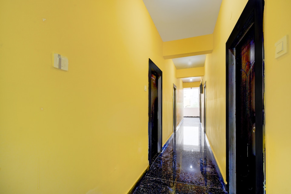 Hotel O Grand Vista Hotel, Shamshabad, Hyderabad