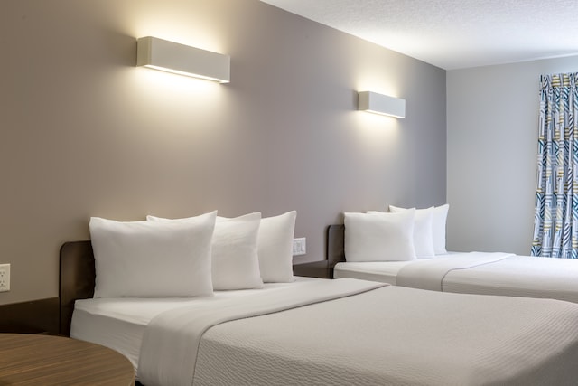 2 Queen Beds | Non-Smoking