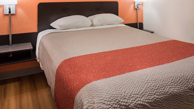 1 Queen Bed | Non-Smoking, Micfridge