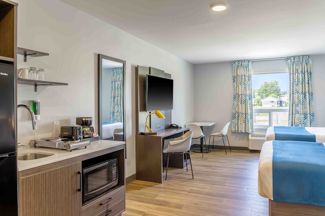 2 Queen Beds | Non-Smoking, Kitchen