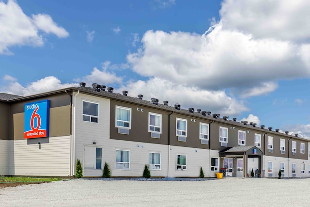 Studio 6 Hornepayne, ON