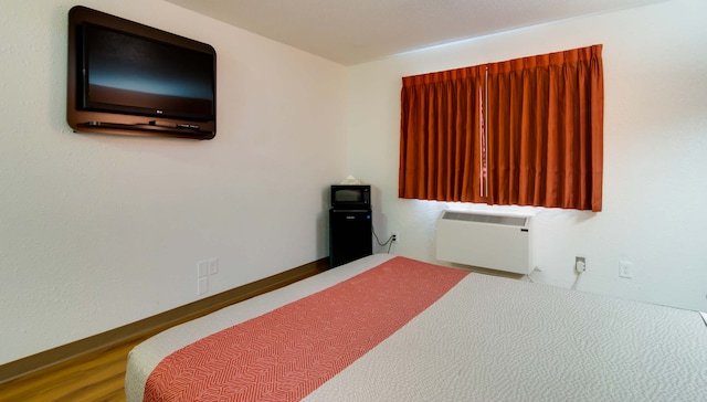 2 FULL BEDS | NON-SMOKING, MICFRIDGE