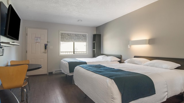 2 Queen Beds | Non-Smoking, Kitchen 