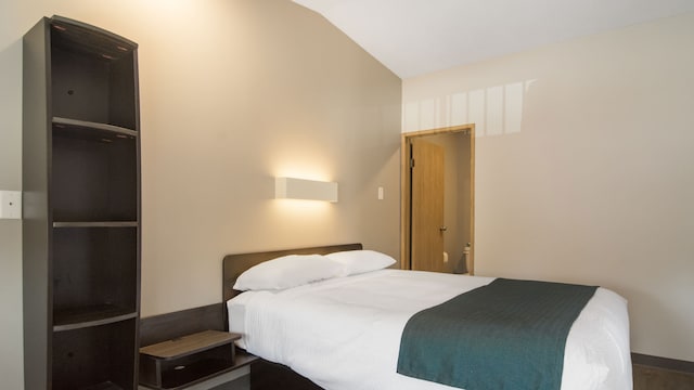 1 Queen Bed | Non-Smoking, Micfridge