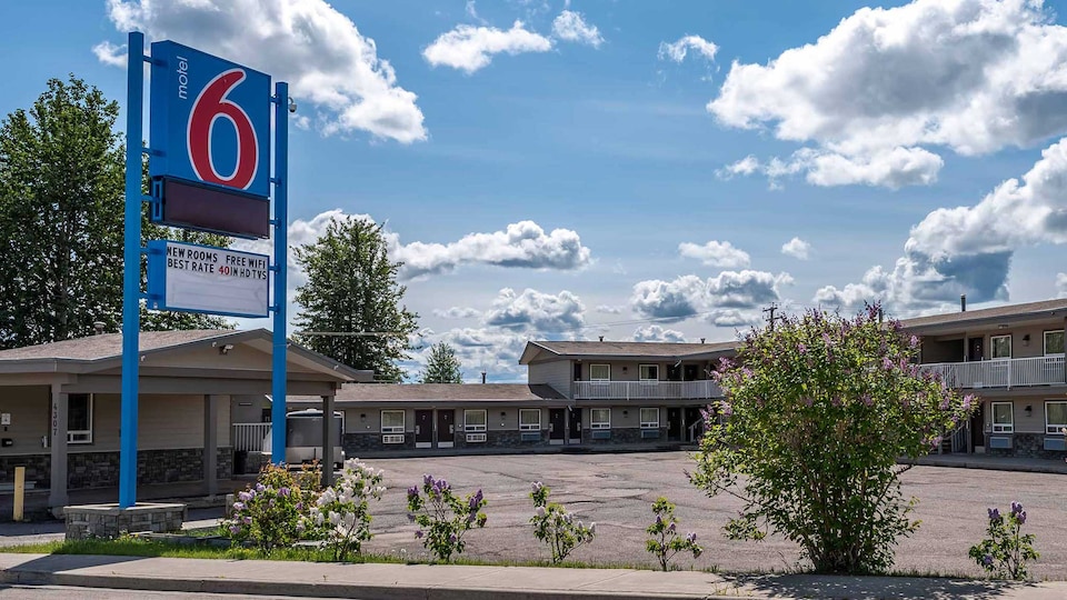 Motel 6 Fort Nelson, BC, Fort Nelson_G6_CA, Fort Nelson