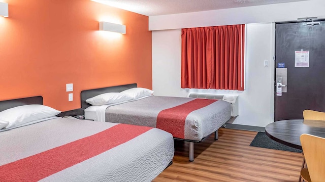 2 QUEEN BEDS | NON-SMOKING, MICFRIDGE